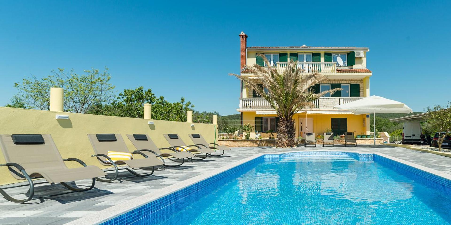 Crowonder Sun&Fun Holiday house with big swimming pool&large garden! Bibinje Buitenkant foto
